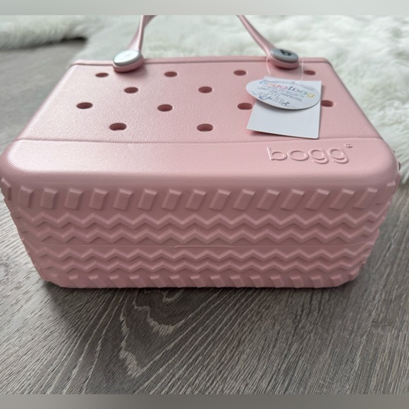 🍓NWT Bitty BOGG® BAG - Strawberry Milkshake - Picture 9 of 12
